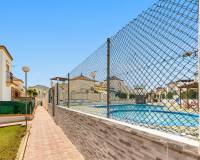 Resale - Terraced house - Torrevieja - Los Altos