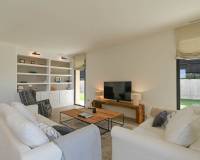 Resale - Villa - Alicante