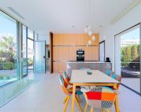 Resale - Villa - Alicante