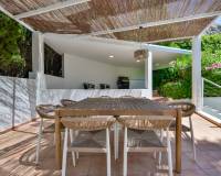Resale - Villa - Altea