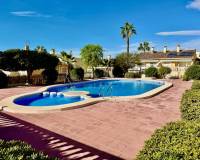 Resale - Villa - Benimar