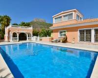 Resale - Villa - Calpe