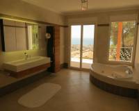 Resale - Villa - Calpe