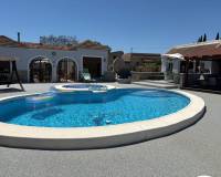 Resale - Villa - Jacarilla