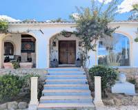 Resale - Villa - Jávea - La Lluca
