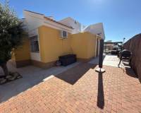 Resale - Villa - Los Montesinos - Urbanizacion montesol