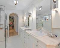 Resale - Villa - Moraira