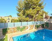Resale - Villa - Orihuela Costa - Villamartin
