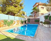 Resale - Villa - Orihuela Costa - Villamartin