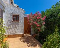 Resale - Villa - Orihuela Costa