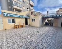 Resale - Villa - Torrevieja - Aguas Nuevas