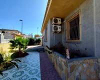 Resale - Villa - Torrevieja - Nueva Torrevieja