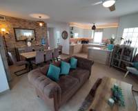 Resale - Villa - Torrevieja