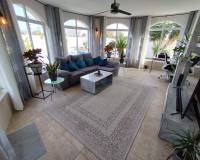 Resale - Villa - Torrevieja