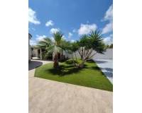 Resale - Villa - Torrevieja