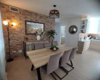 Resale - Villa - Torrevieja
