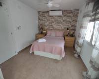 Resale - Villa - Torrevieja