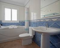 Venta - Villa-Chalet - Altea