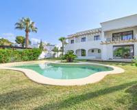 Venta - Villa-Chalet - Benissa