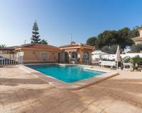 Venta - Villa-Chalet - Ciudad Quesada