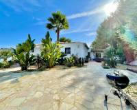Venta - Villa-Chalet - Moraira - Benimeit