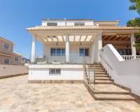 Venta - Villa-Chalet - Torrevieja - Aguas Nuevas
