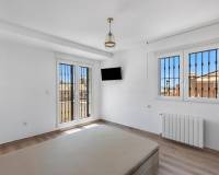 Venta - Villa-Chalet - Torrevieja - Aguas Nuevas