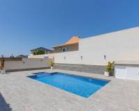 Venta - Villa-Chalet - Torrevieja - Aguas Nuevas