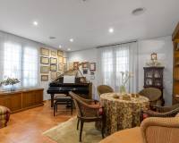 Venta - Villa-Chalet - Torrevieja - La Veleta