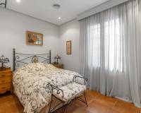 Venta - Villa-Chalet - Torrevieja - La Veleta