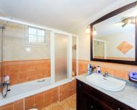 Venta - Villa-Chalet - Torrevieja - Los Balcones