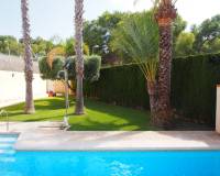 Venta - Villa-Chalet - Torrevieja - Los Balcones