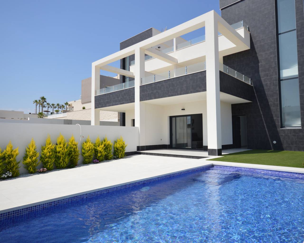 Villa-Chalet - Nueva construcción  - Benijofar - ZH0075