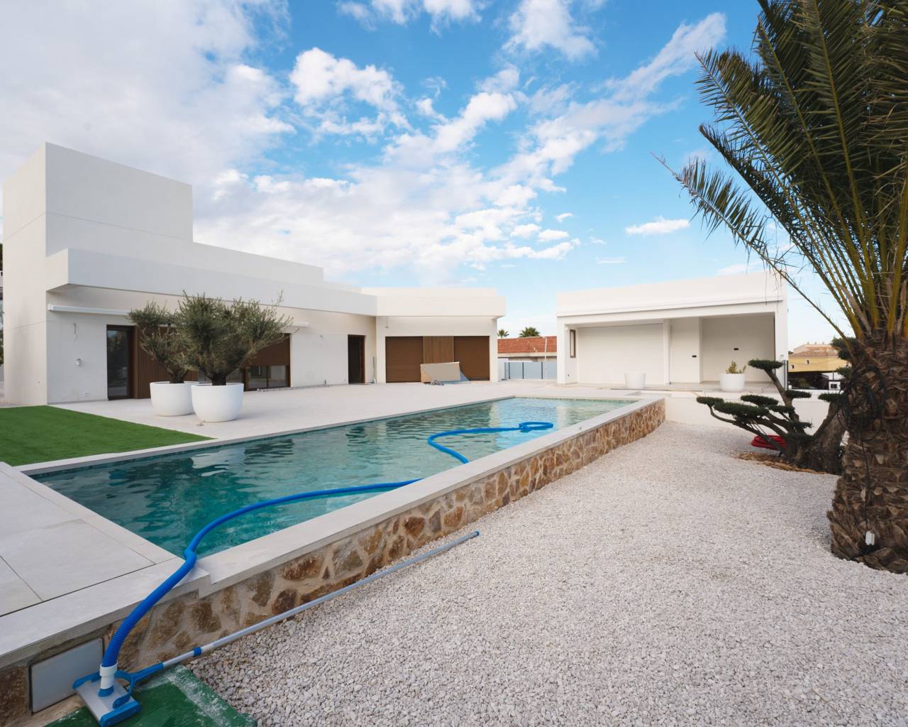 Villa-Chalet - Nueva construcción  - Ciudad Quesada - NB-33499