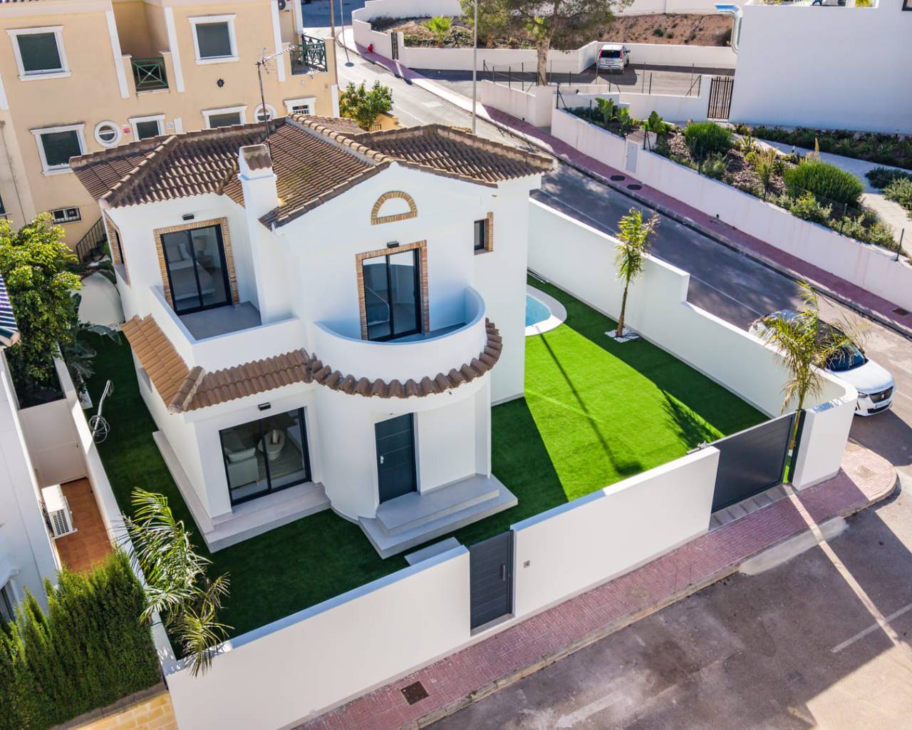 Villa-Chalet - Nueva construcción  - Orihuela Costa - Orihuela Costa