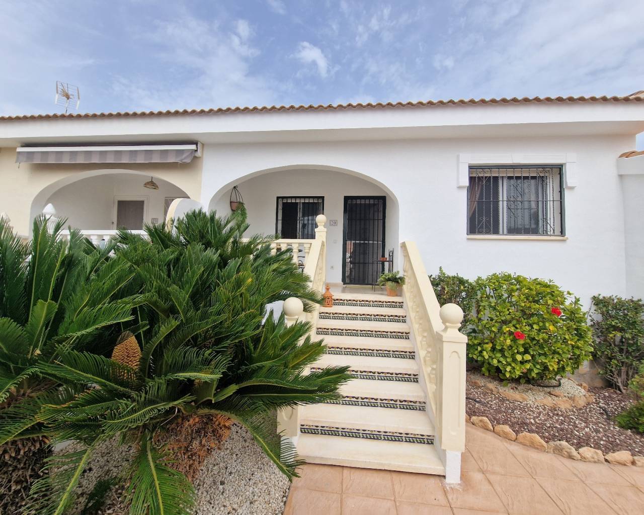 Villa-Chalet - Venta - Benijofar - Monte Azul