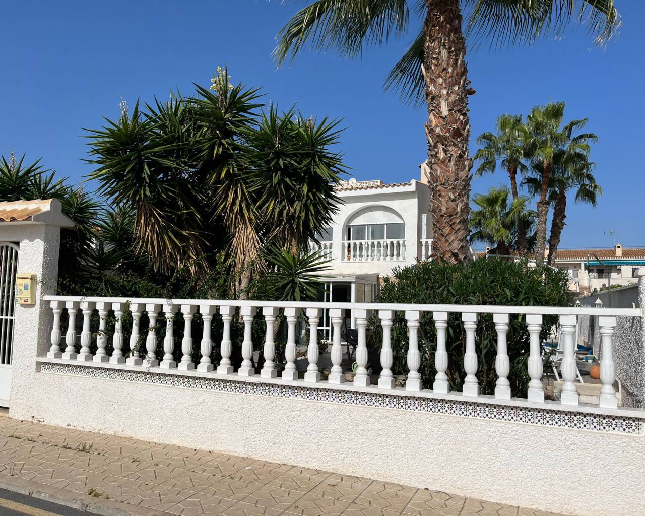 Villa-Chalet - Venta - Cabo Roig - La Regia