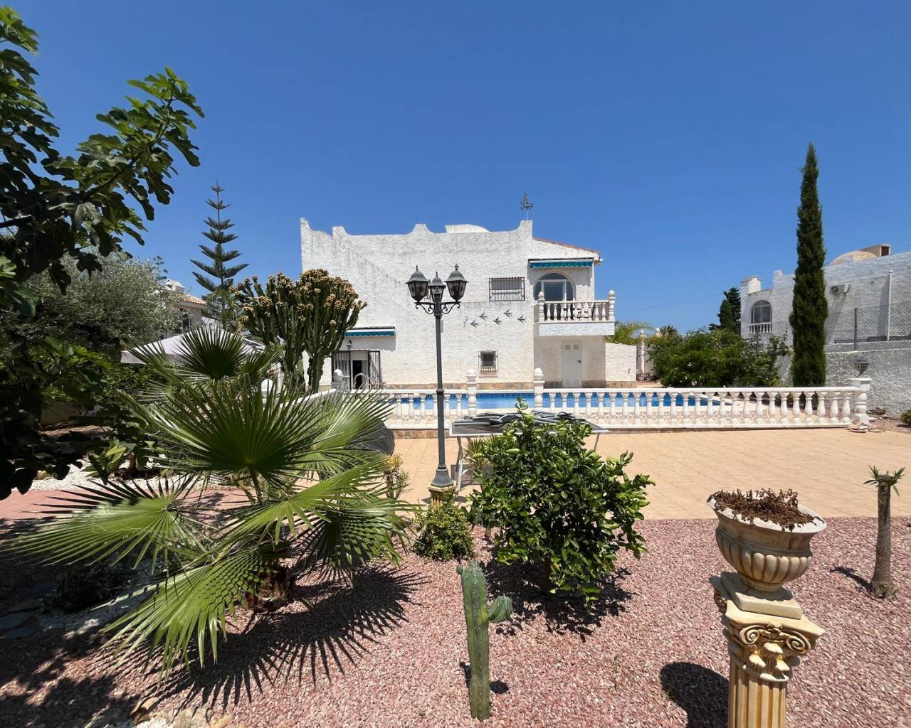 Villa-Chalet - Venta - San Miguel de Salinas - C4ZH-94905