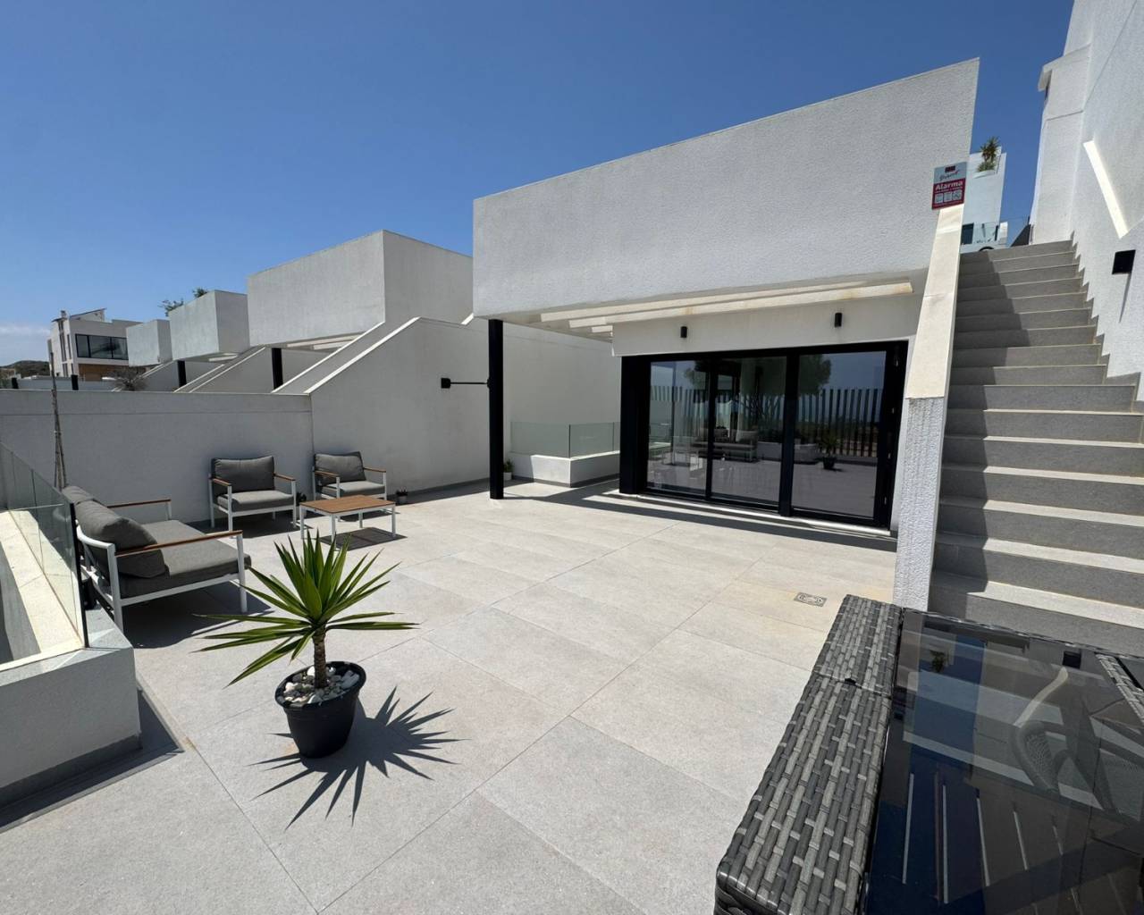 Villa - Resale - Guardamar Del Segura - ZH0481