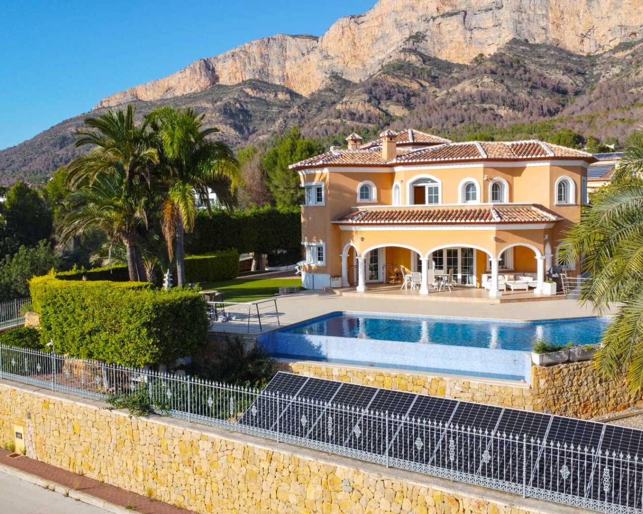 Villa - Resale - Jávea - El Garroferal