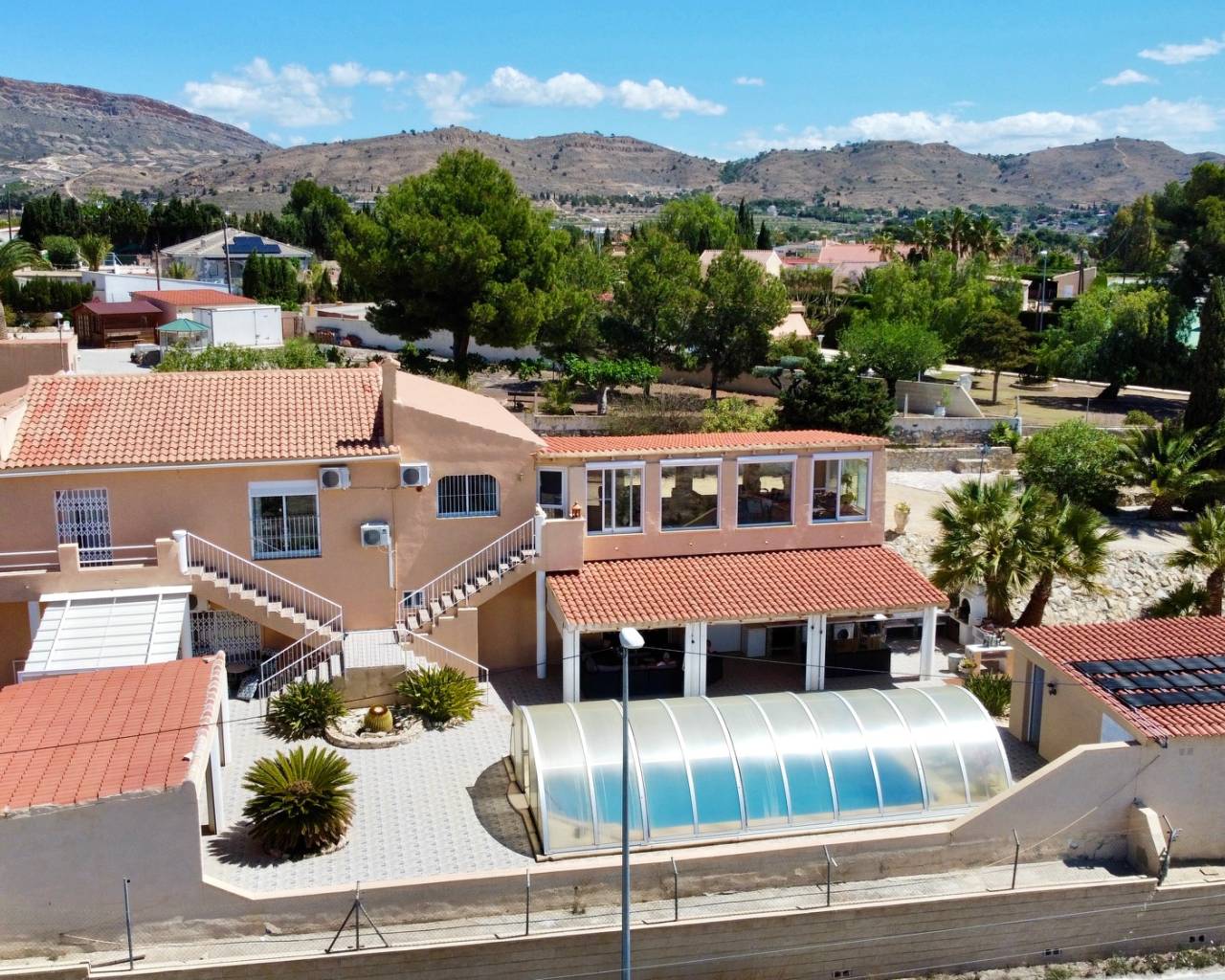 Villa - Wederverkoop - Alicante - C17ZH-57613