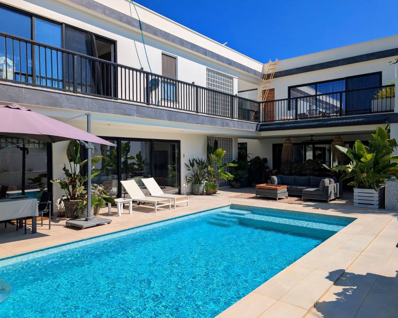 Villa - Wederverkoop - Calpe - Calalga