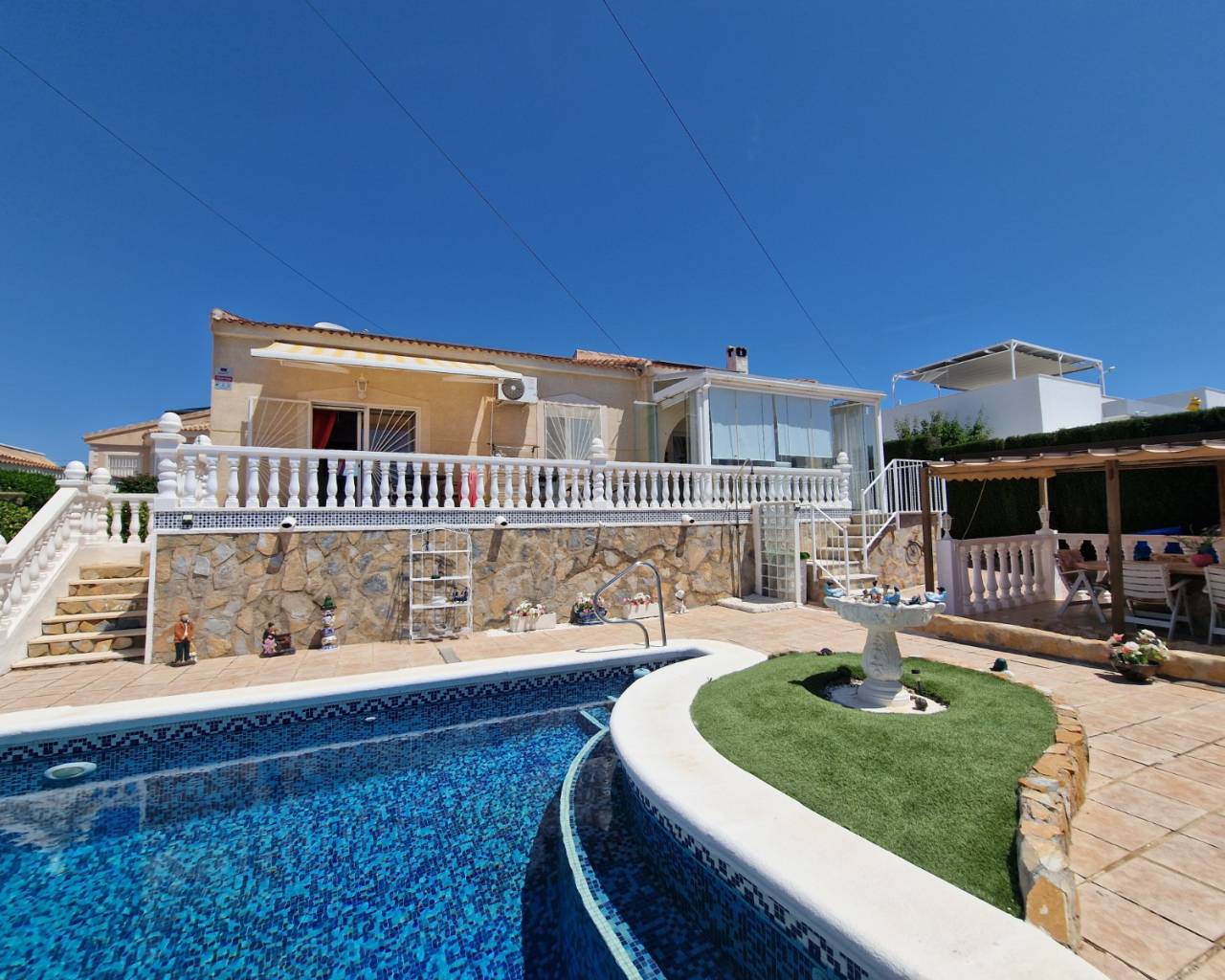 Villa - Wederverkoop - Ciudad Quesada - ZH0447