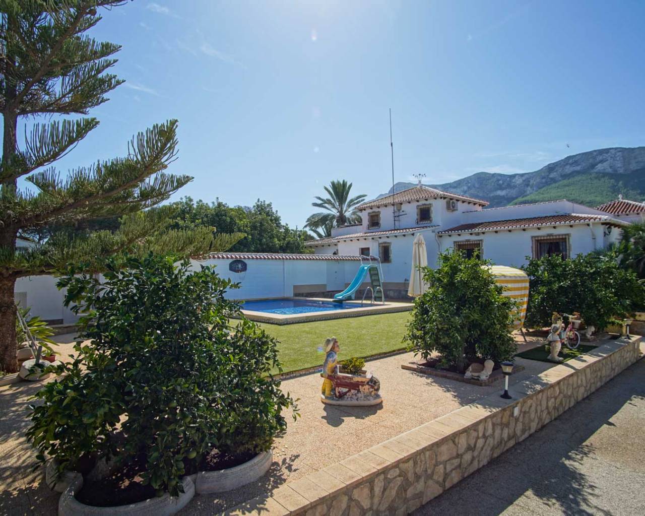 Villa - Wederverkoop - Denia - Dénia