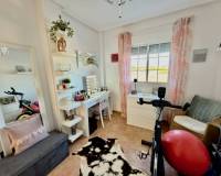 Wederverkoop - Villa - Guardamar Del Segura - El Raso