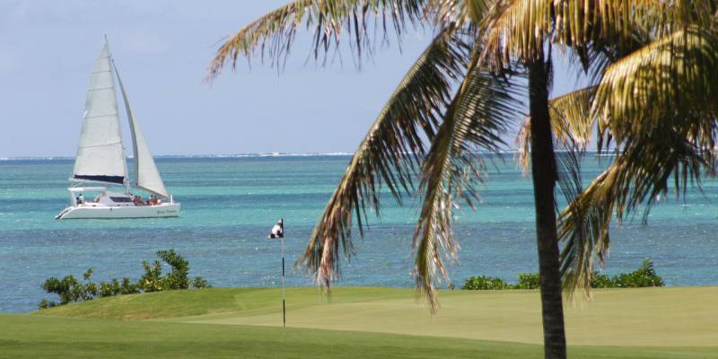 Buying a Beach Property versus Buying a Golf Property 